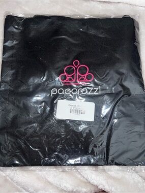 Paparazzi Black Waist Apron with Pink Logo Accent
